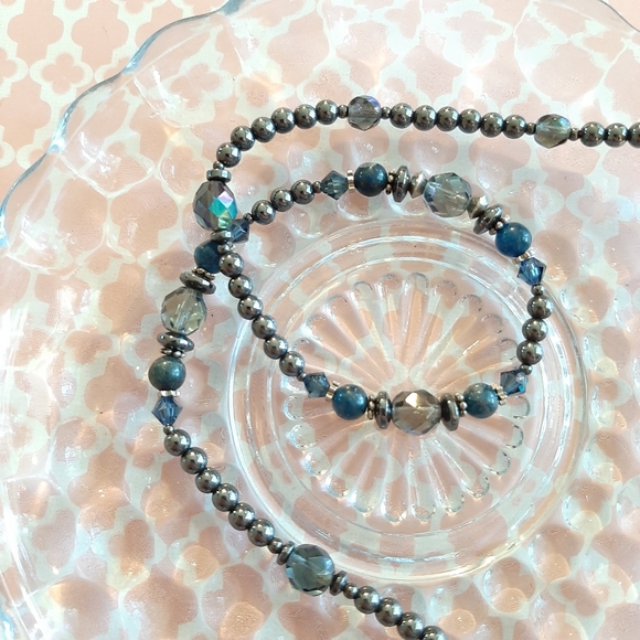 Artisan made beaded and hematite necklace - Picture 2 of 3